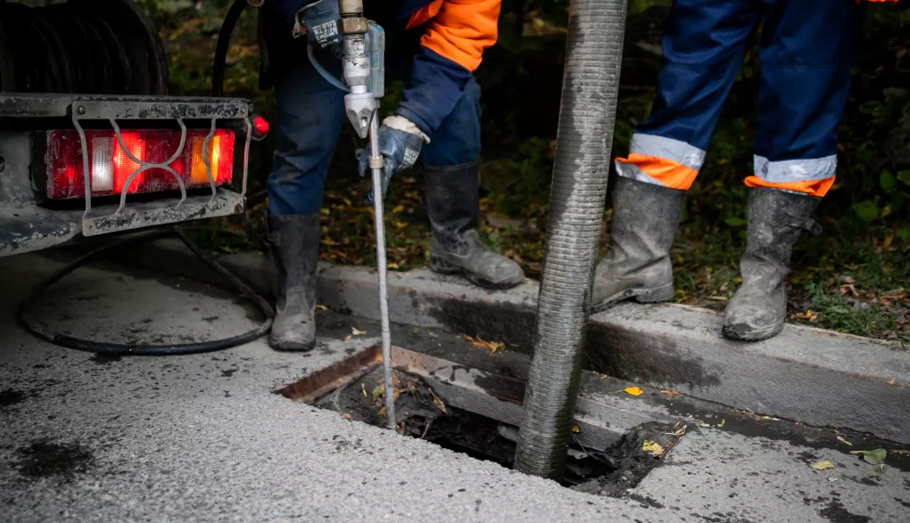 Commercial-Sewer-Jetter-by Delta Plumbers