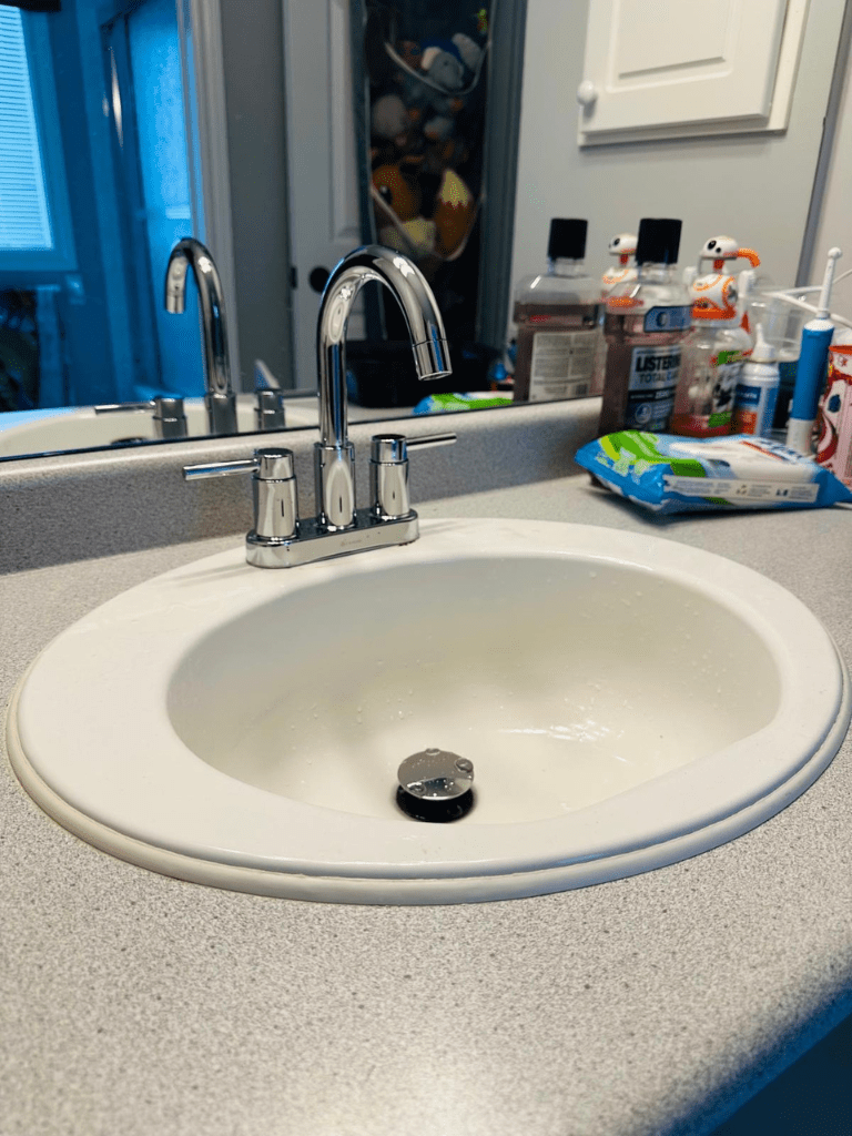 Toilet Sink Installation in Niagara Falls - Delta Plumbers